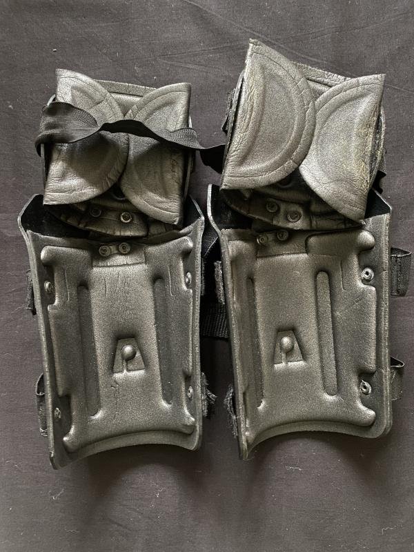 RIOT ELBOW AND FOREARM PADS — image 2