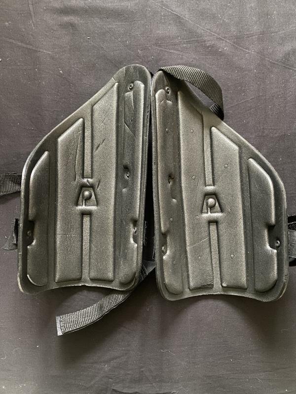 RIOT THIGH PADS — image 2