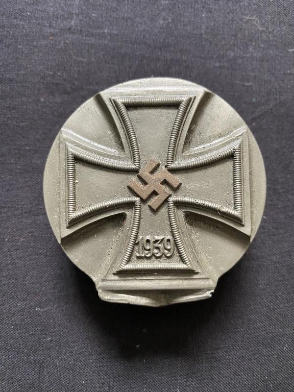 (Was £35) REPRODUCTION WW2 GERMAN LUFTWAFFE IRON CROSS ORNAMENT — image 2