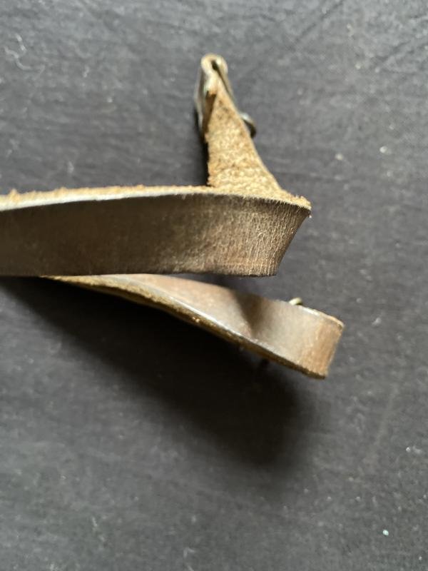 WW2 U.S. M1 HELMET LEATHER CHIN STRAP — image 4