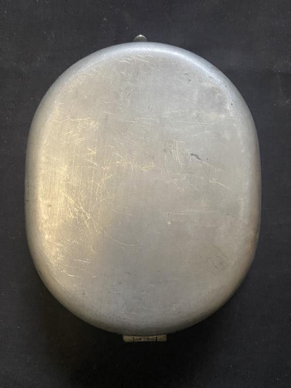 WW2 U.S. MESS TIN — image 3