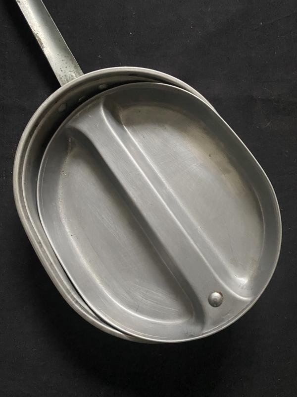 WW2 U.S. MESS TIN — image 4