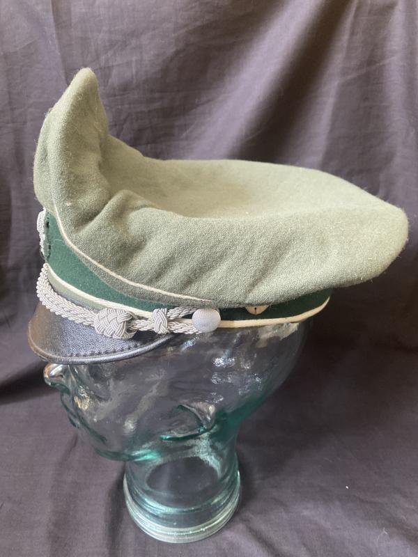 REPRODUCTION WW2 GERMAN INFANTRY OFFICER'S VISOR CAP — image 3