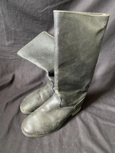 (Was £50) SOVIET/RUSSIAN ARMY BOOTS (SIZE 8)