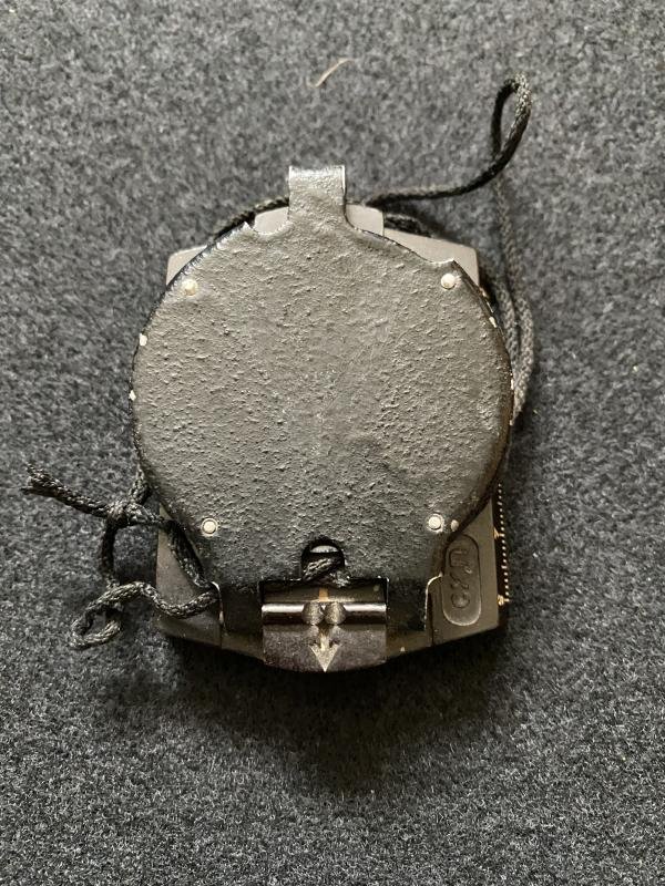 WW2 GERMAN BAKELITE MARCHING COMPASS — image 6