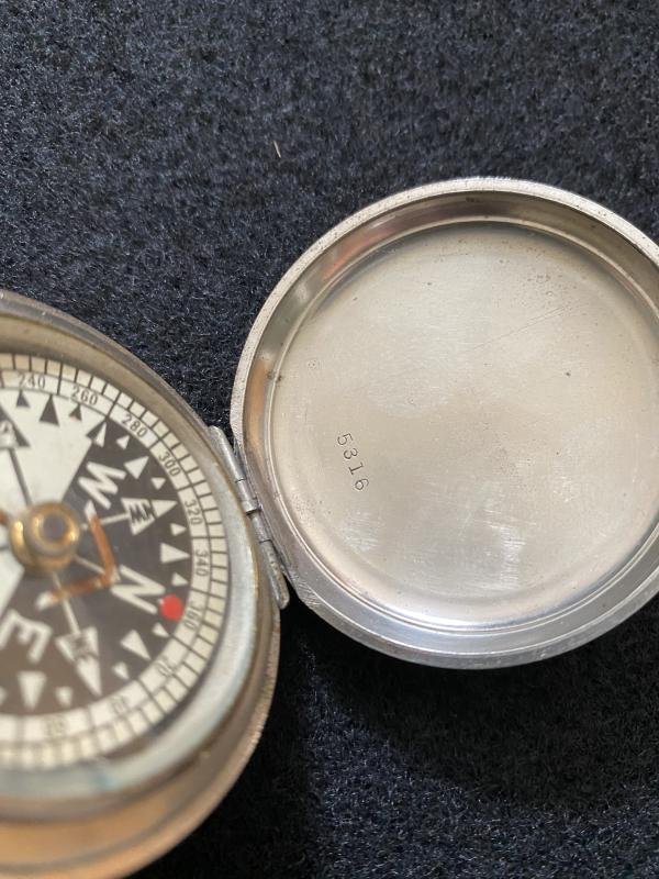 (Was £195) WW1 BRITISH OFFICER'S COMPASS — image 2