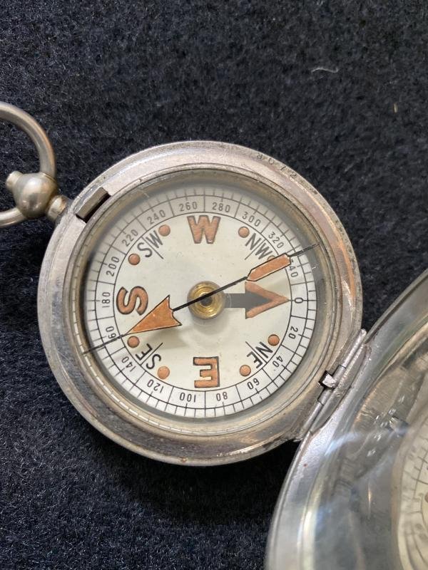 WW1 BRITISH CLEMENTS CLARK LTD OFFICER'S COMPASS — image 2