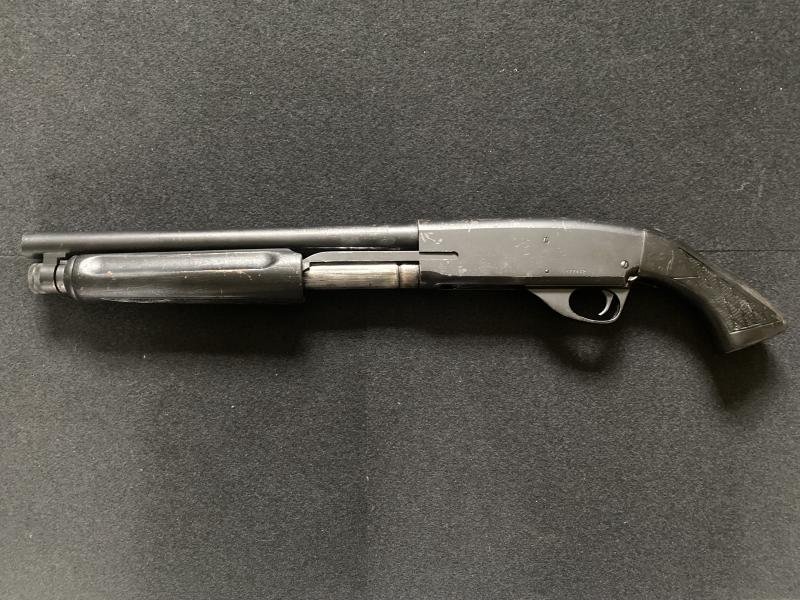 DEACTIVATED SAVAGE MODEL 30 SERIES F 12G PUMPACTION SHOTGUN (UK DEACTIVATION) — image 5