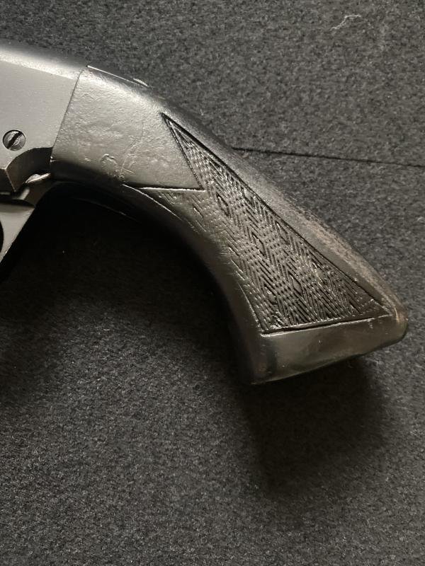 DEACTIVATED SAVAGE MODEL 30 SERIES F 12G PUMPACTION SHOTGUN (UK DEACTIVATION) — image 9