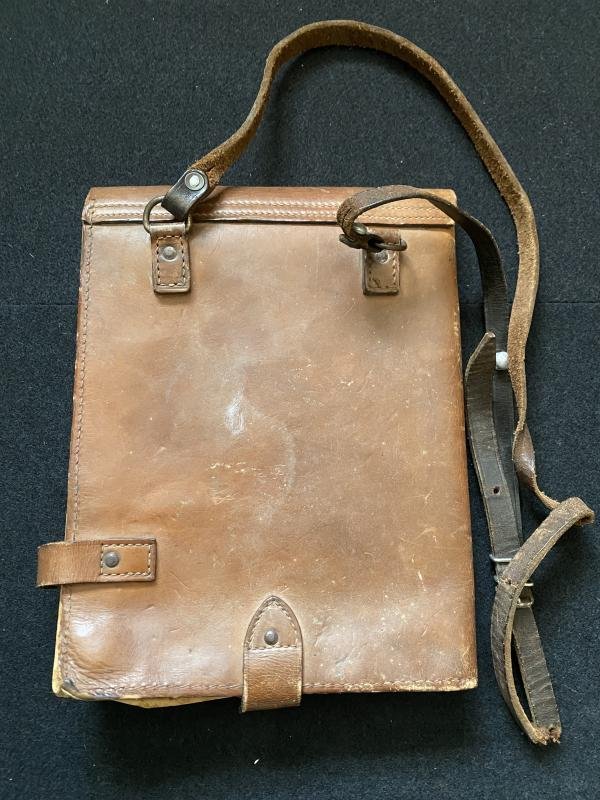 WW2 GERMAN OFFICER'S MAP CASE — image 9