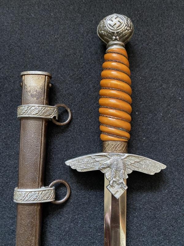 WW2 GERMAN LUFTWAFFE 2ND PATTERN DAGGER — image 2