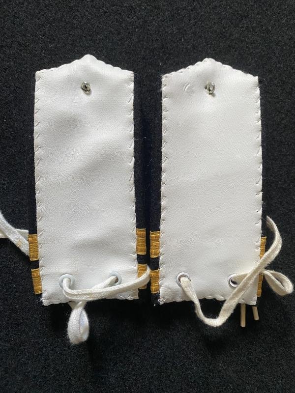 (Was £20) ROYAL NAVY LIEUTENANT SHOULDER BOARDS — image 2