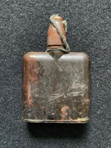 WW2 GERMAN LOSANTINE BAKELITE BOTTLE