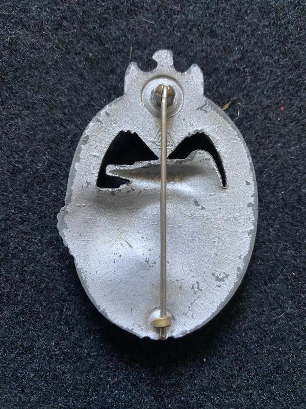 (WAS £295) WW2 GERMAN PANZER ASSAULT BADGE IN SILVER — image 3