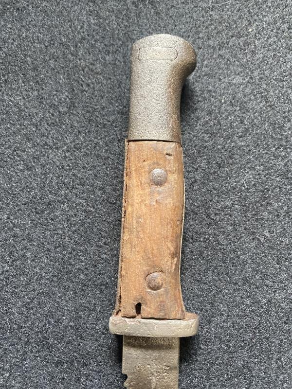 WW1 GERMAN SG 1884/98 SAWBACK BAYONET — image 4