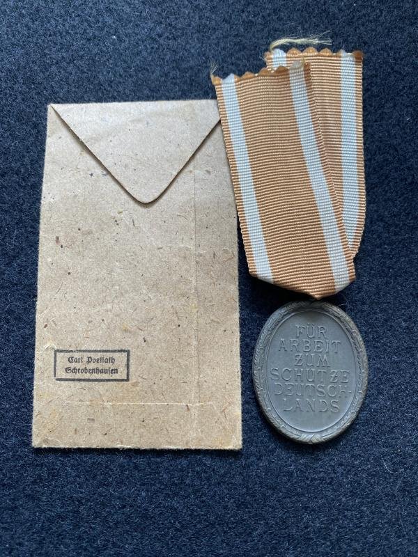 WW2 GERMAN WEST WALL MEDAL WITH ORIGINAL PACKAGE — image 3