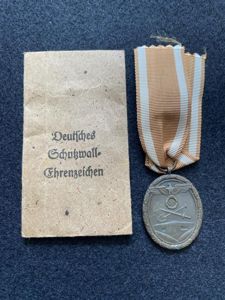 WW2 GERMAN WEST WALL MEDAL WITH ORIGINAL PACKAGE