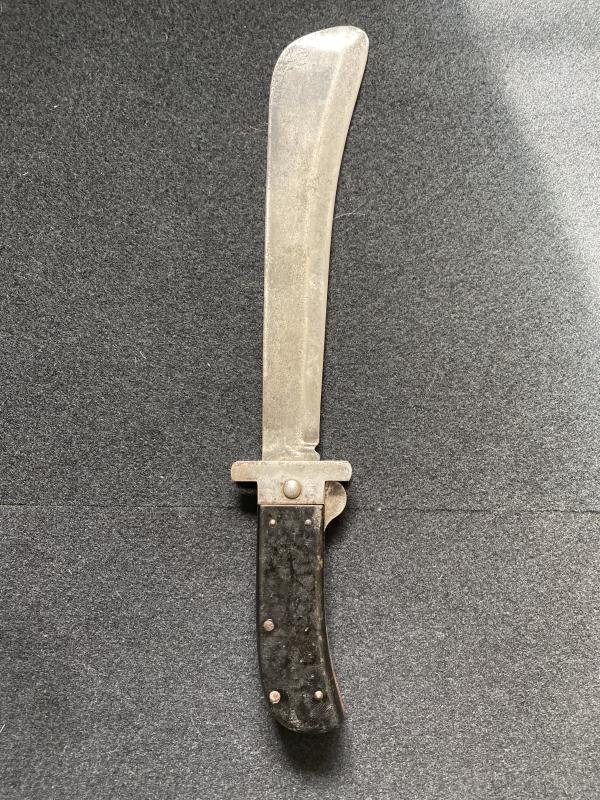 WW2 U.S. PILOT/PARATROOPER CATTARAUGUS FOLD UP MACHETE — image 4