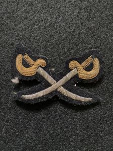 CROSSED SWORDS NO.1 DRESS BADGE