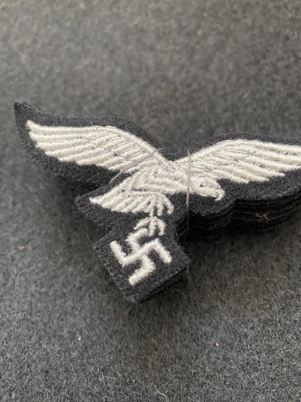 10 X WW2 GERMAN LUFTWAFFE HERMANN GORING FALLSCHIRM-PANZER DIVISION CAP EAGLE (UN-ISSUED) — image 2