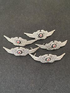 5 X WW2 GERMAN LUFTWAFFE ALUMINIUM WREATH AND COCKADE
