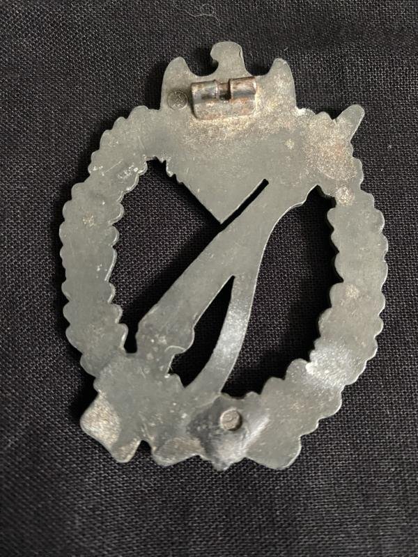 WW2 GERMAN INFANTRY ASSAULT BADGE - KARL WURSTER K.G. 'KWM' — image 2