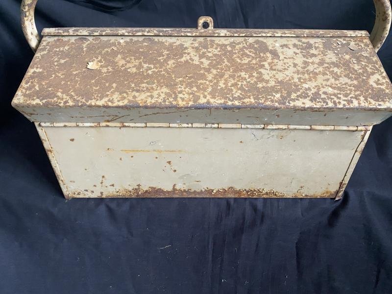 WW2 GERMAN VEHICLE TOOL BOX WITH TOOLS — image 5