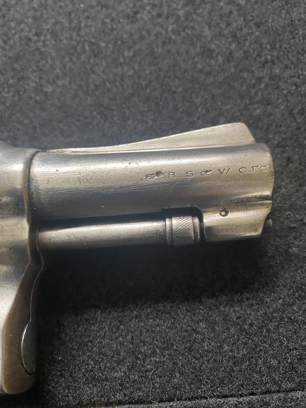 DEACTIVATED SMITH & WESSON MODEL 10 .38 SPL REVOLVER WITH HOLSTER (UK DEACTIVATION) — image 2