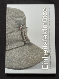 EINHEITSFELDMUTZE (HARDCOVER)