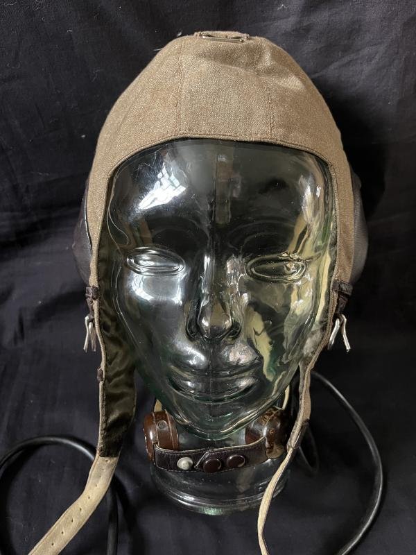 WW2 1939 DATED GERMAN LUFTWAFFE LKP S 101 PILOTS HELMET WITH EARLY THROAT MIC — image 2