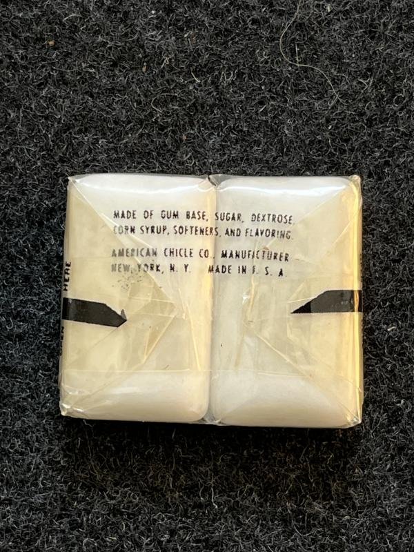 WW2 U.S. ADAMS CHICLETS CANDY COATED GUM — image 2