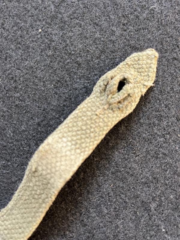 WW2 GERMAN GAS MASK STRAP — image 3