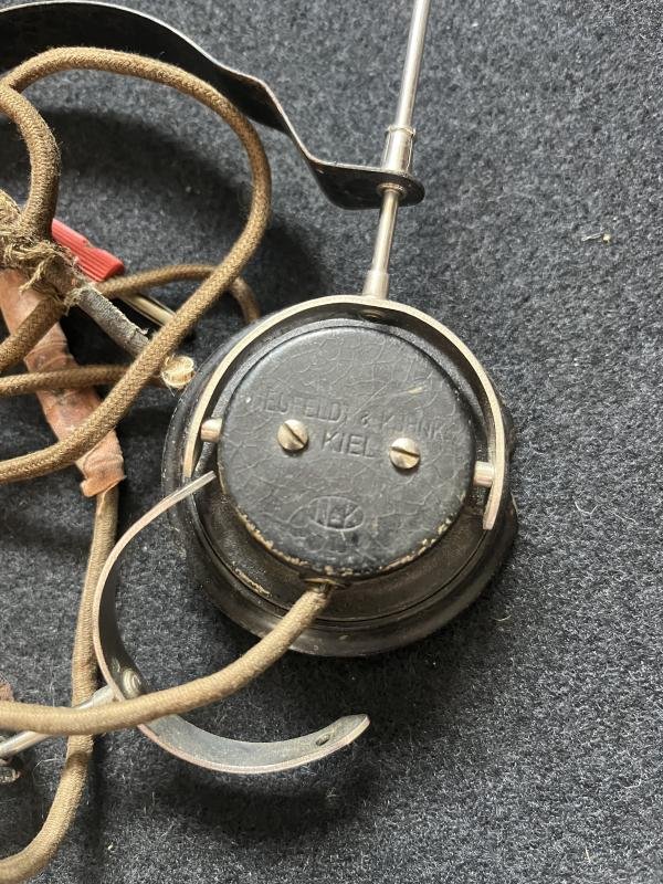 WW2 GERMAN NEUFELDT & KUHNKE KIEL HEADSET — image 2
