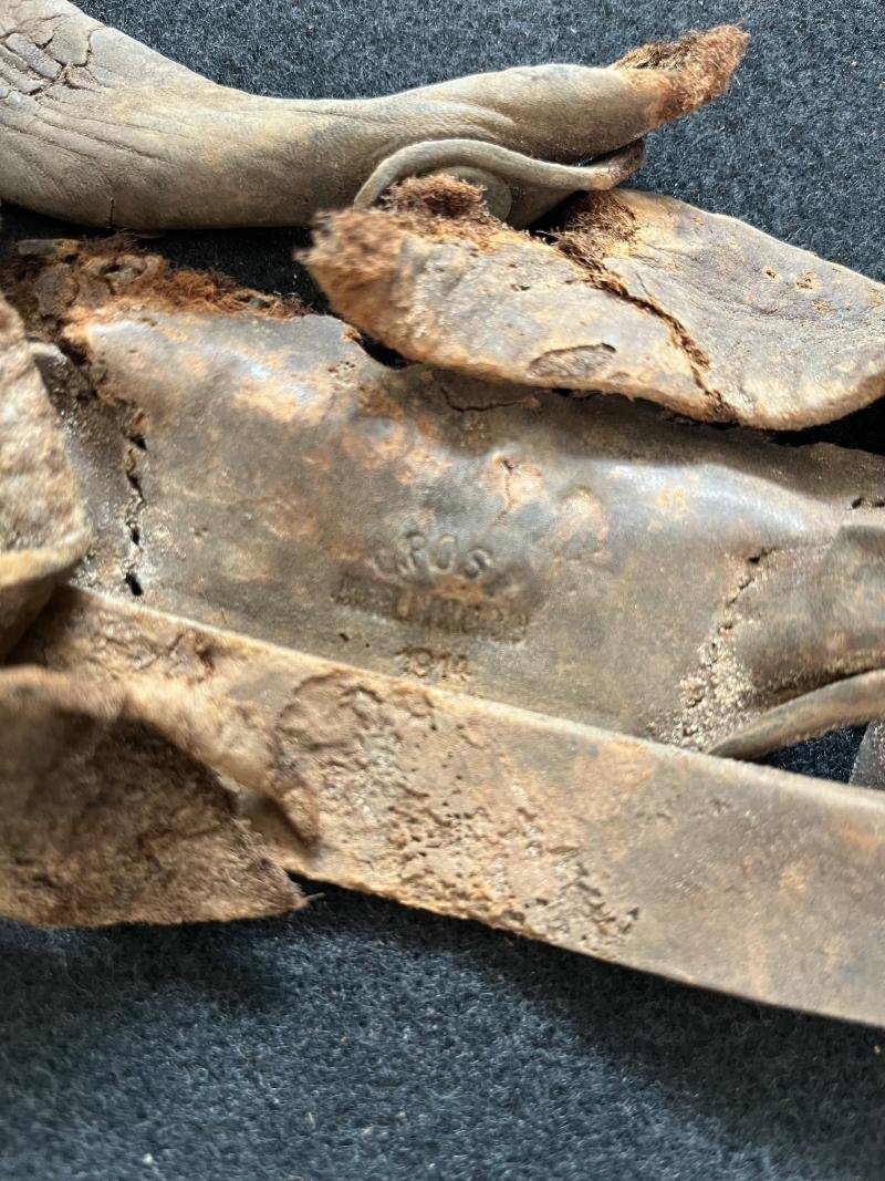 RELIC WW1 GERMAN LEATHER PARTS — image 2