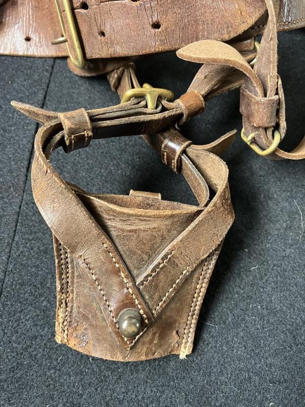 BRITISH SAM BROWNE BELT, HOLSTER AND FROG — image 2