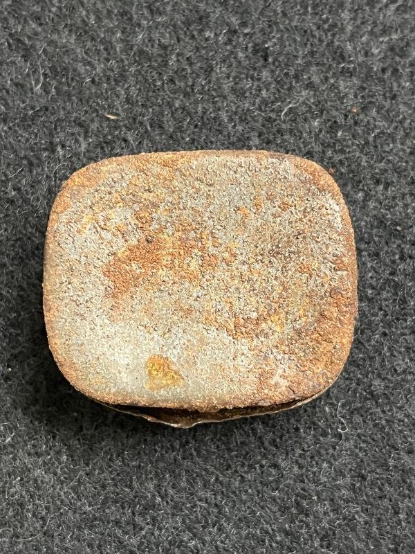 WW2 GERMAN NEEDLE CASE — image 2