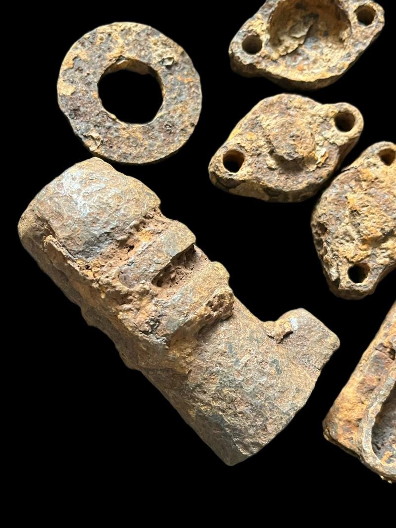 RELIC WW2 GERMAN VEHICLE PARTS — image 2