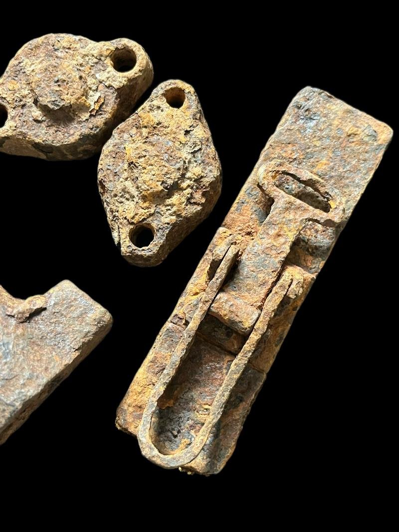 RELIC WW2 GERMAN VEHICLE PARTS — image 4