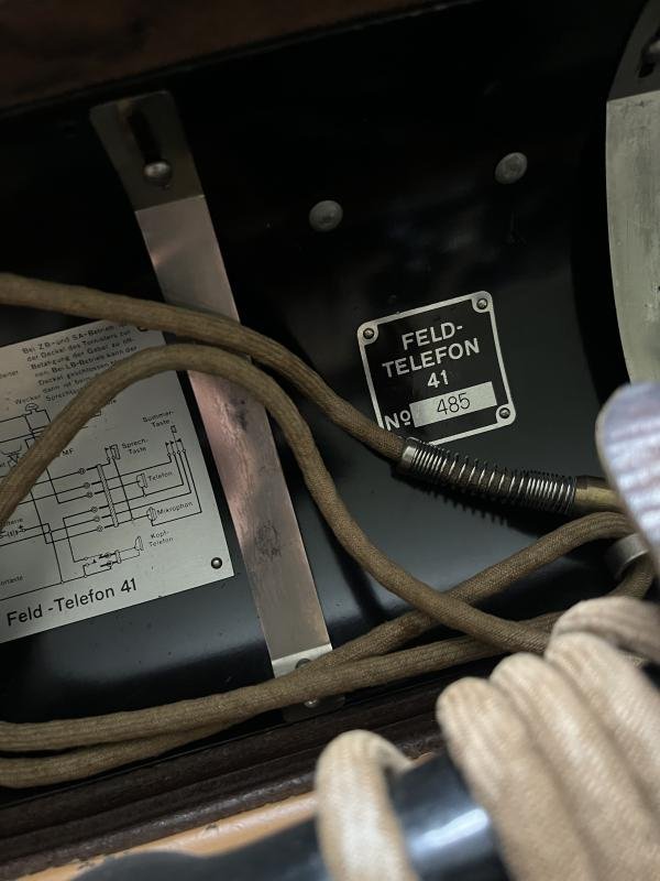 RARE WW2 SWISS MODEL 1941 TYPE A FIELD TELEPHONE — image 2