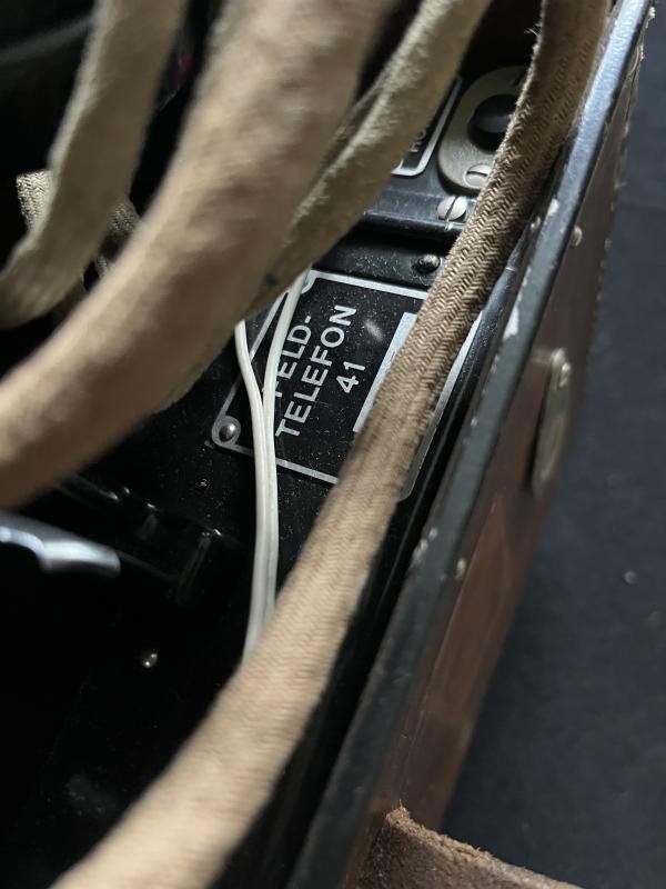 RARE WW2 SWISS MODEL 1941 TYPE A FIELD TELEPHONE — image 6