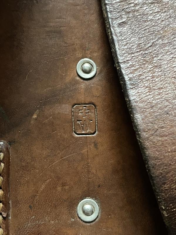 RARE WW2 SWISS MODEL 1941 TYPE A FIELD TELEPHONE — image 8