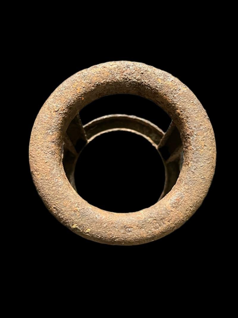 WW2 GERMAN 7.5M SHELL CONTAINER HOLDER — image 3