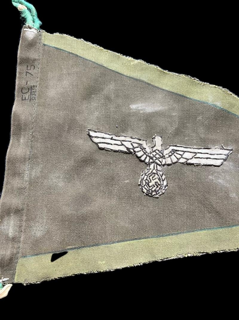 REPRODUCTION WW2 GERMAN PENNANT — image 2
