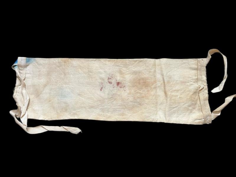 REPRODUCTION WW2 GERMAN MEDICS ARM BAND — image 4