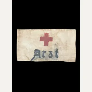 REPRODUCTION WW2 GERMAN DOCTOR (ARZT) ARMBAND