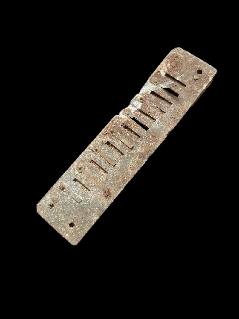 RELIC WW2 GERMAN HARMONICA — image 2