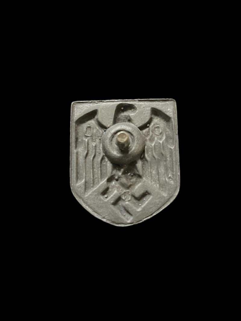 REPRODUCTION WW2 GERMAN PITH HELMET BADGE — image 2