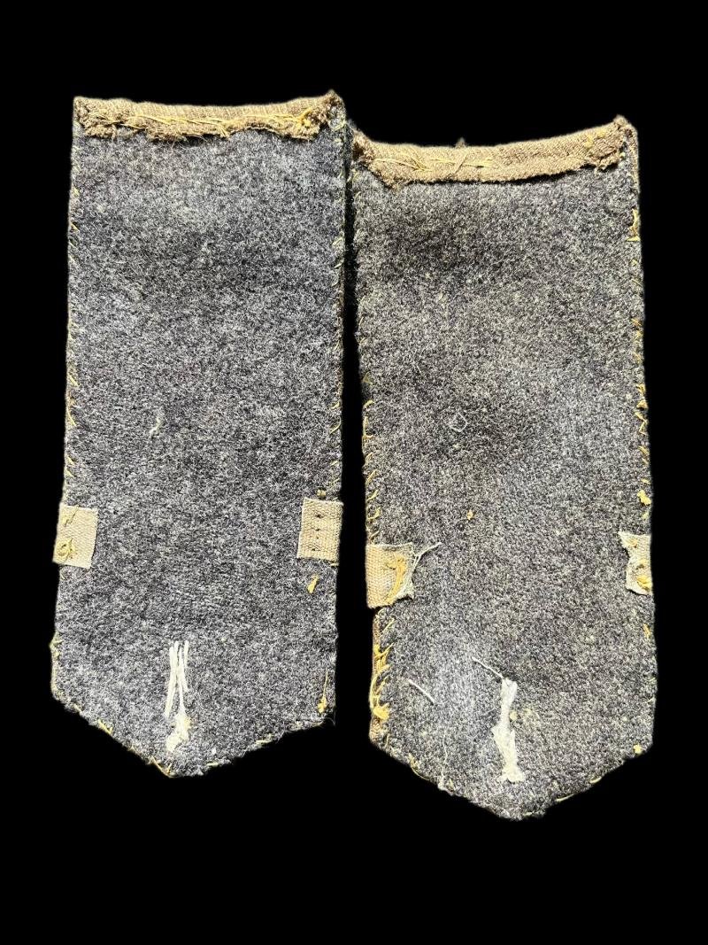 REPRODUCTION WW1 GERMAN MEDICAL SHOULDER BOARDS — image 2