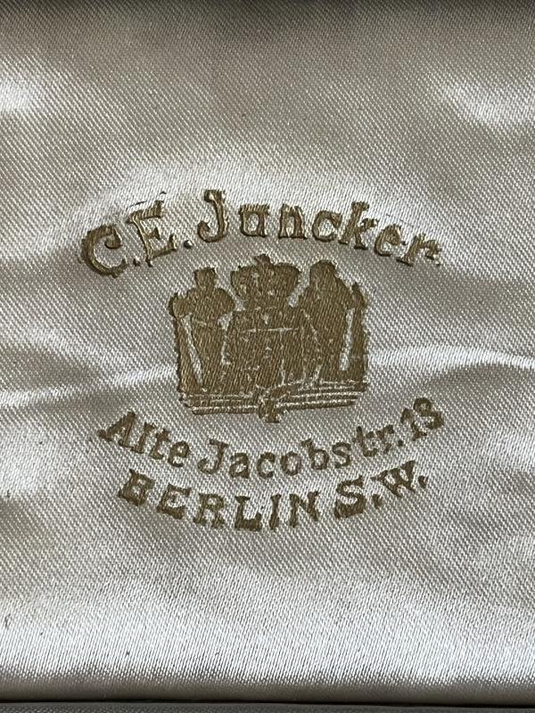 CASED WW2 GERMAN IRON CROSS 1ST AND 2ND CLASS MEDAL SET — image 8