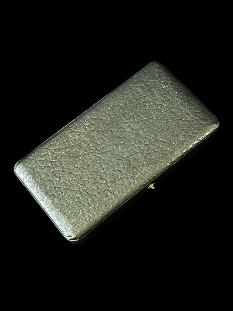 CASED WW2 GERMAN IRON CROSS 1ST AND 2ND CLASS MEDAL SET — image 9